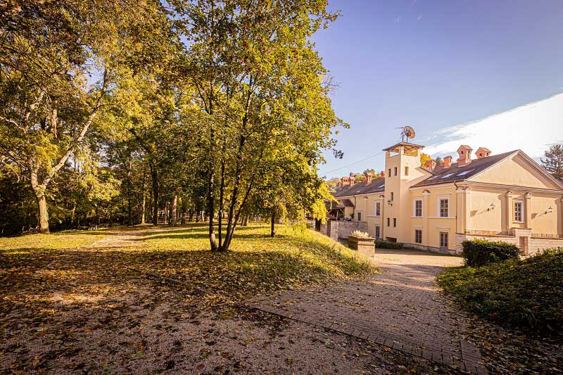 Csapatépítés disznóvágással és wellness élményekkel