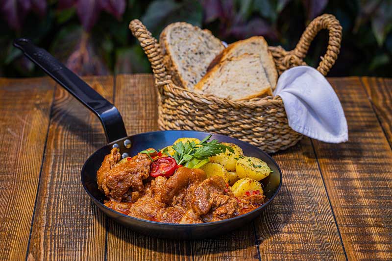 falusi disznóvágás